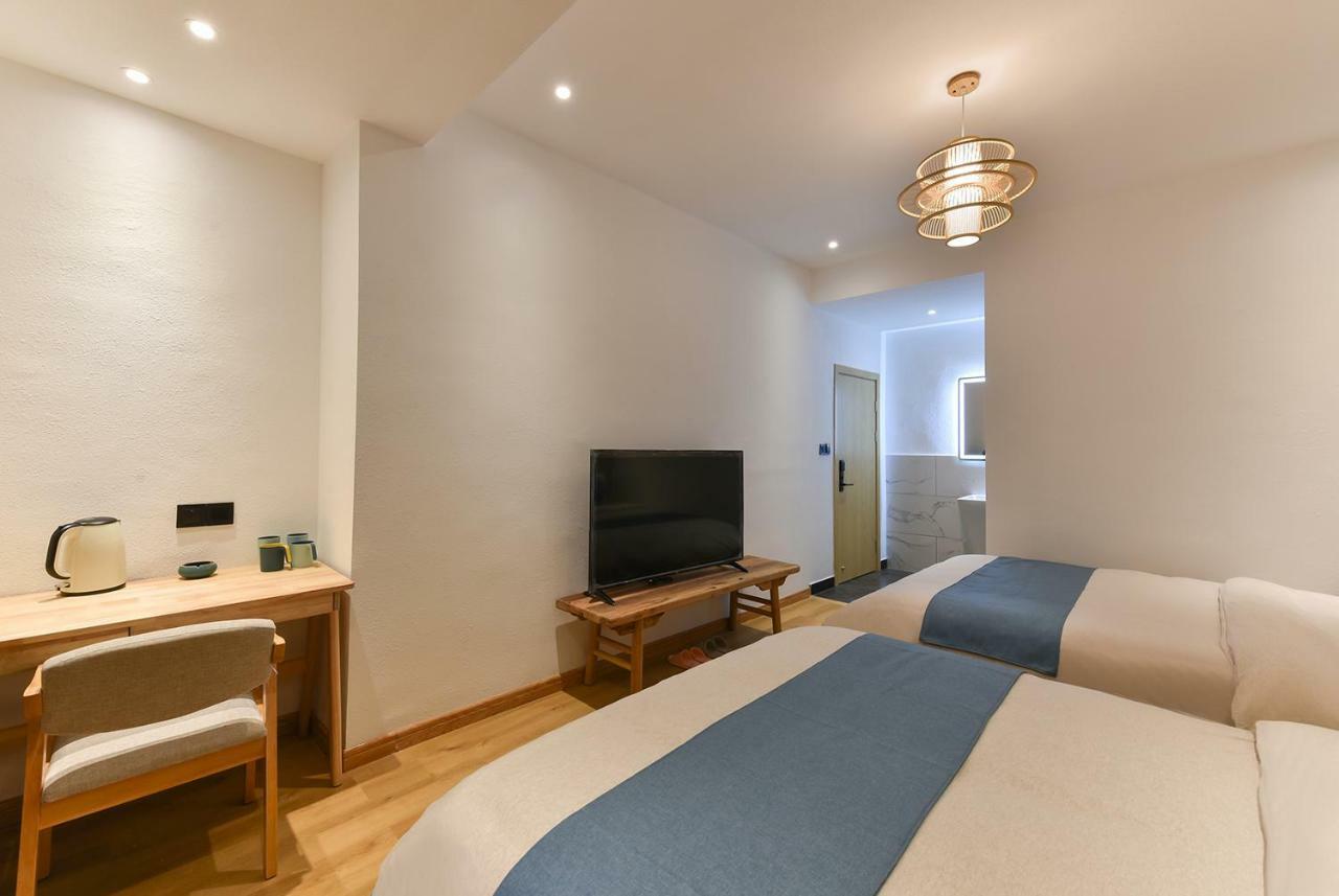 Yifangyan - Tingyuan Qingshe Hostel فنغهوانغ المظهر الخارجي الصورة